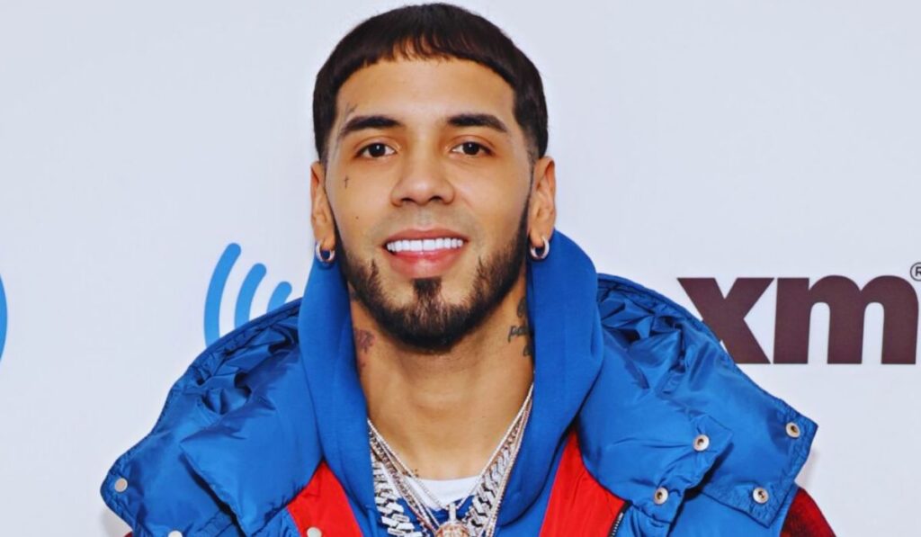 How Tall is Anuel AA